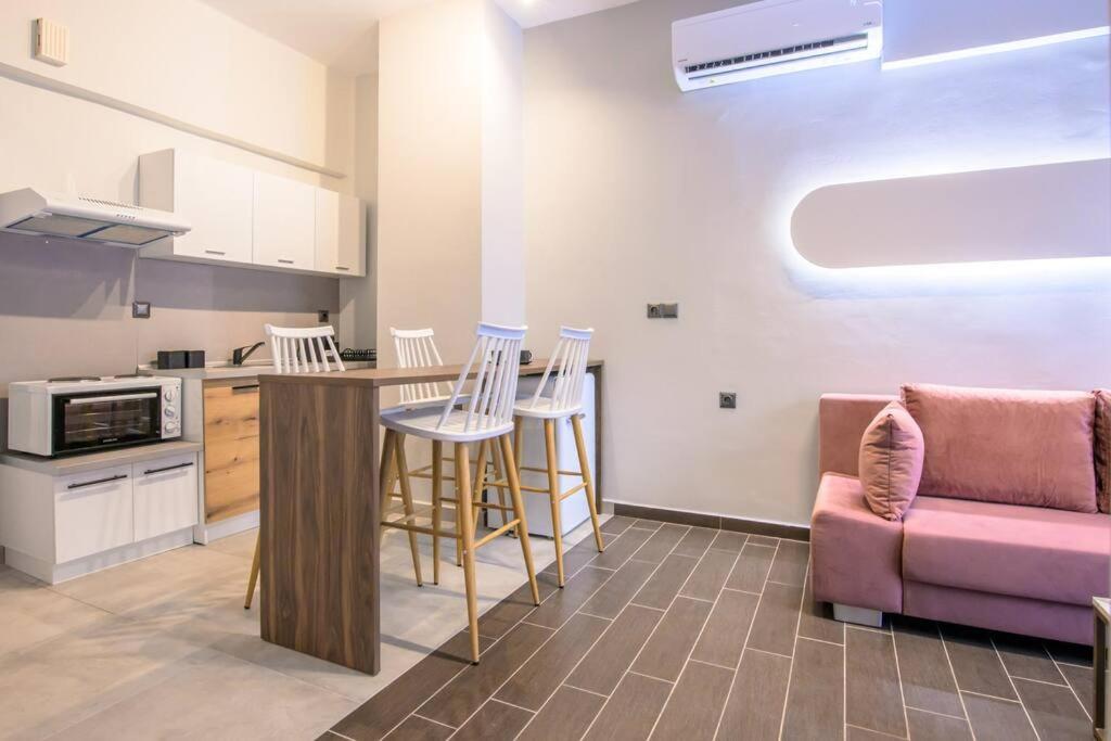 Luxury Central Apartment 4,1 Larissa Luaran gambar