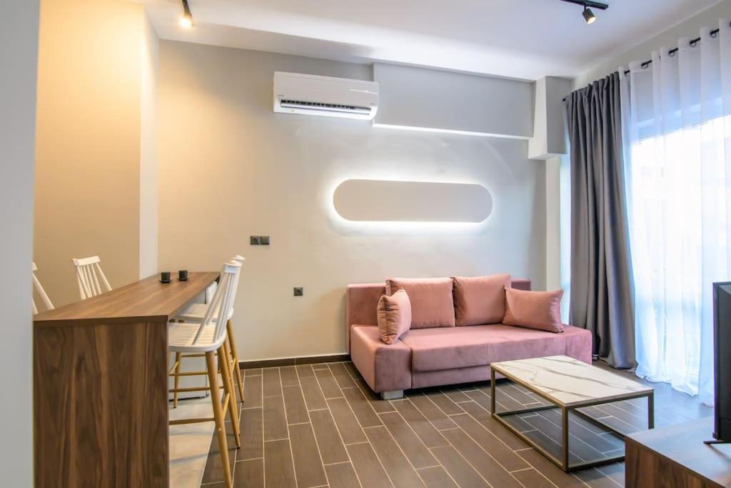 Luxury Central Apartment 4,1 Larissa Luaran gambar