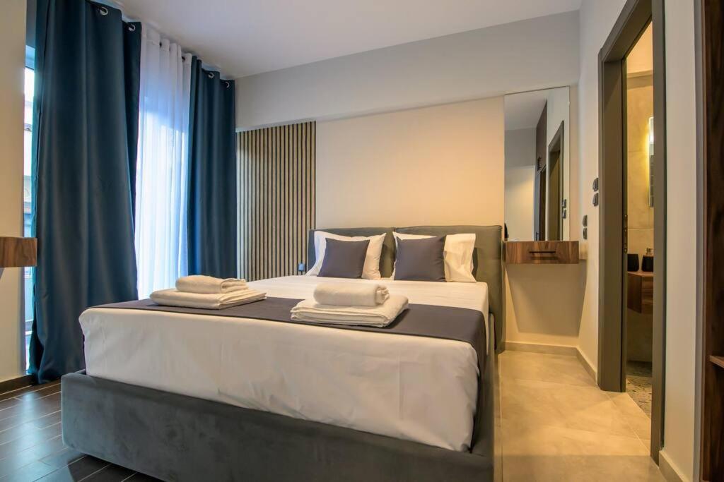 Luxury Central Apartment 4,1 Larissa Luaran gambar
